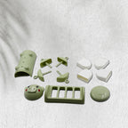 Close-up of the versatile ice mold set, highlighting the cute pig shapes perfect for homemade ice candy.