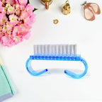 Nail filers and foot files included in the 8-in-1 grooming kit