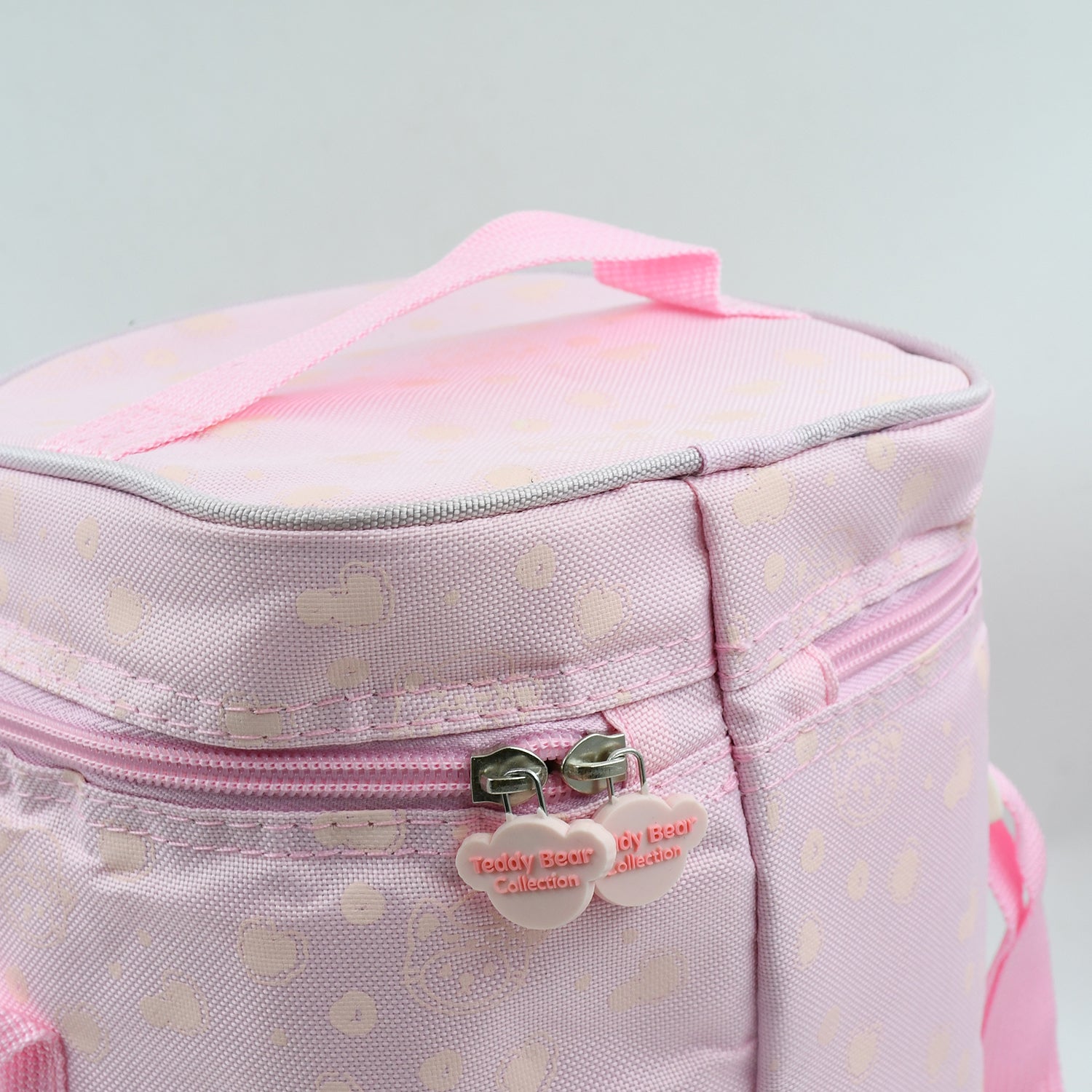 Portable lunch tote with adjustable strap in animal design