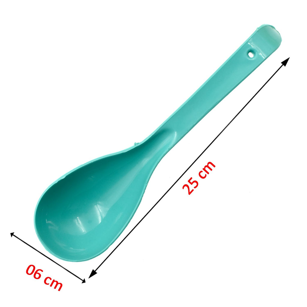 Functional design of a BPA-free plastic serving spoon, emphasizing its utility and clean lines.
