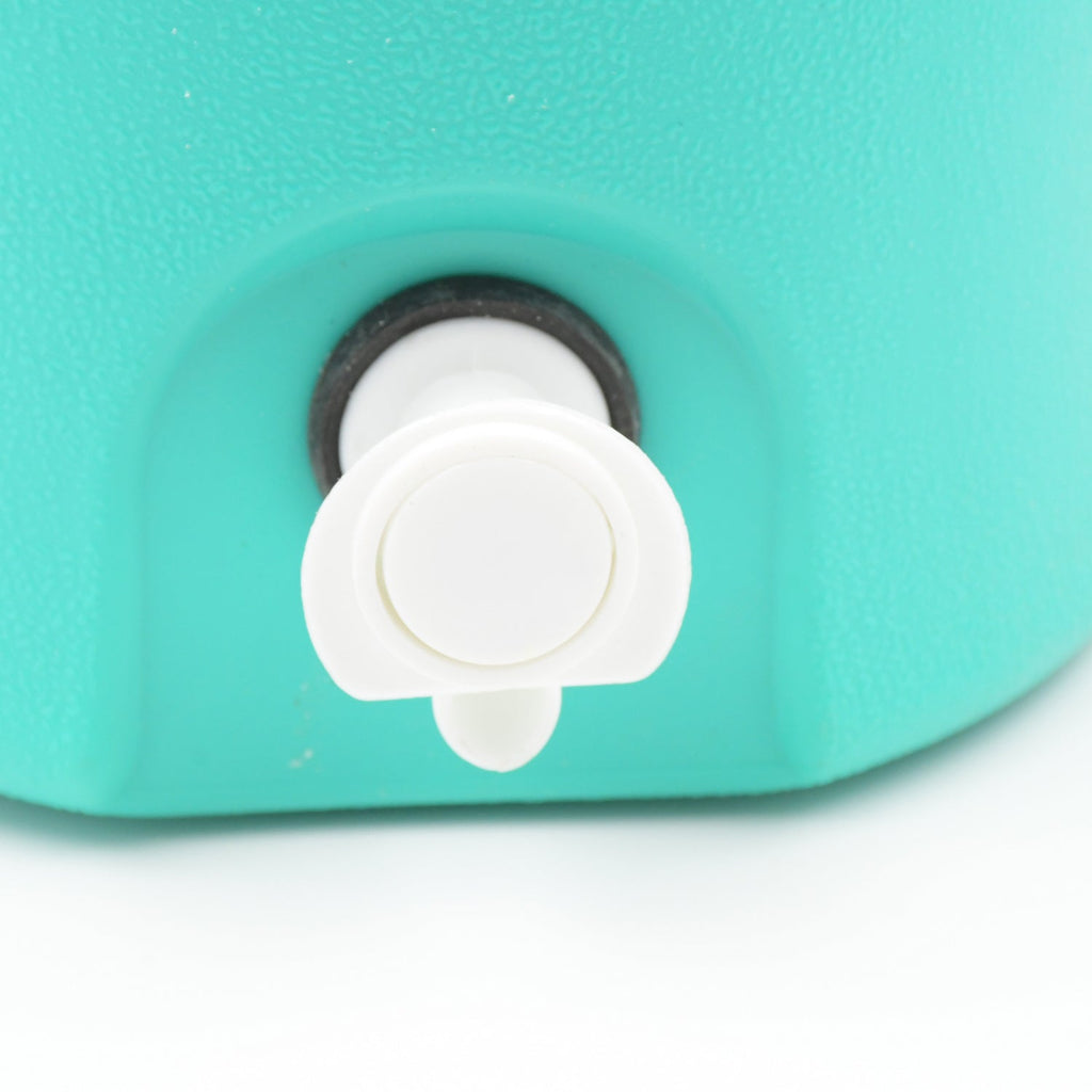 Top-down view of the 5 Litre jug, highlighting its leak-proof lid.