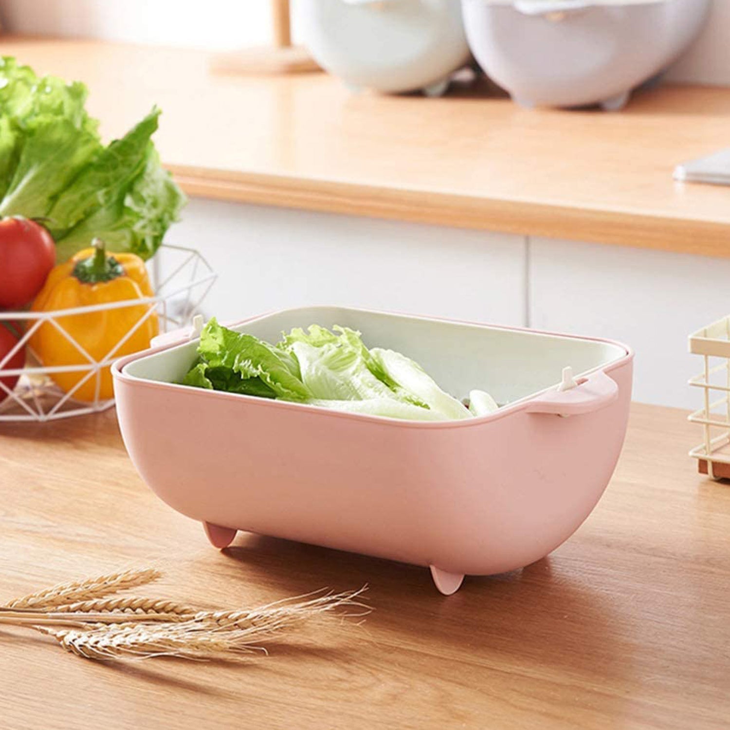 Multifunctional rotatable draining basket, separating solids from liquids.