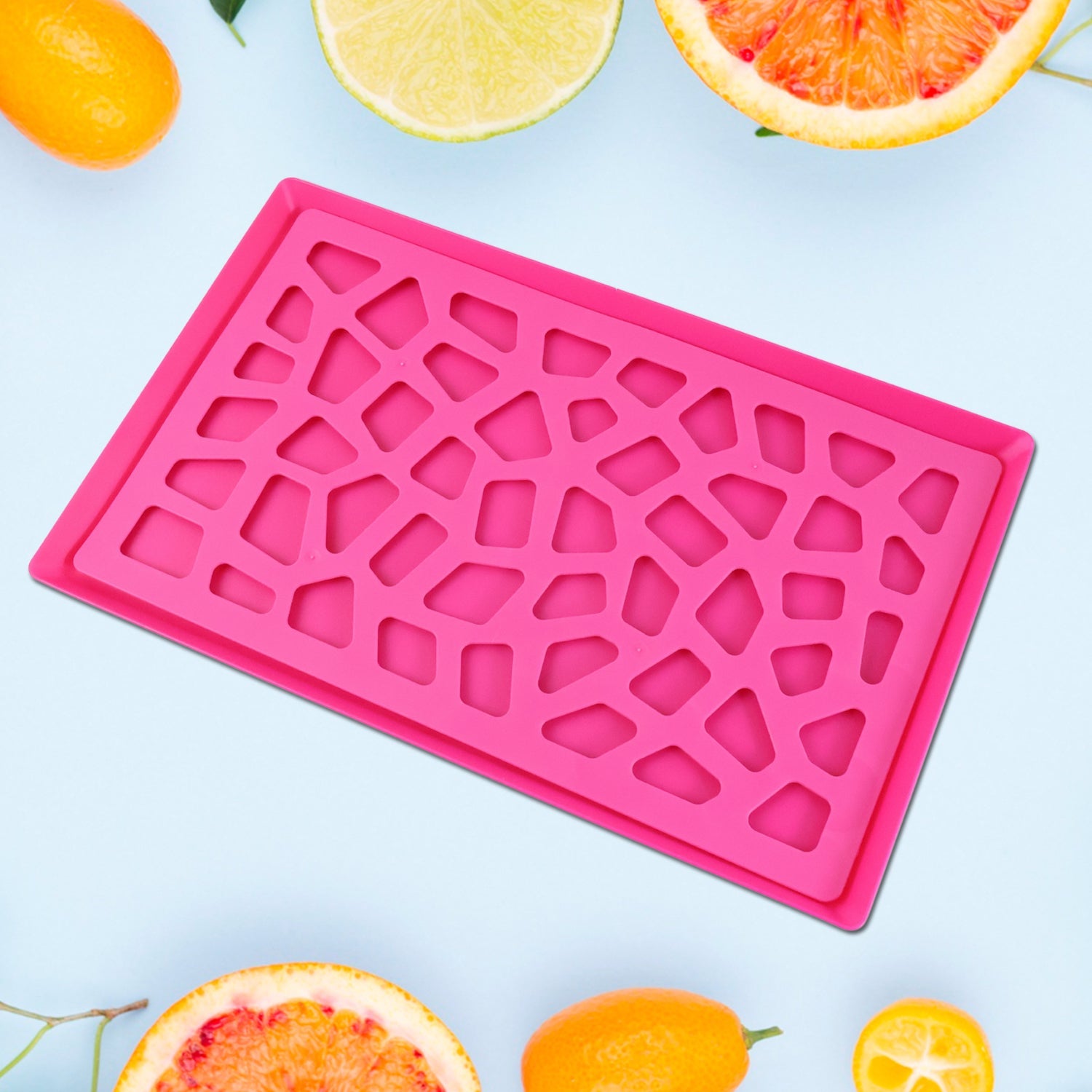 Durable plastic kitchen tray for draining and serving dishes
