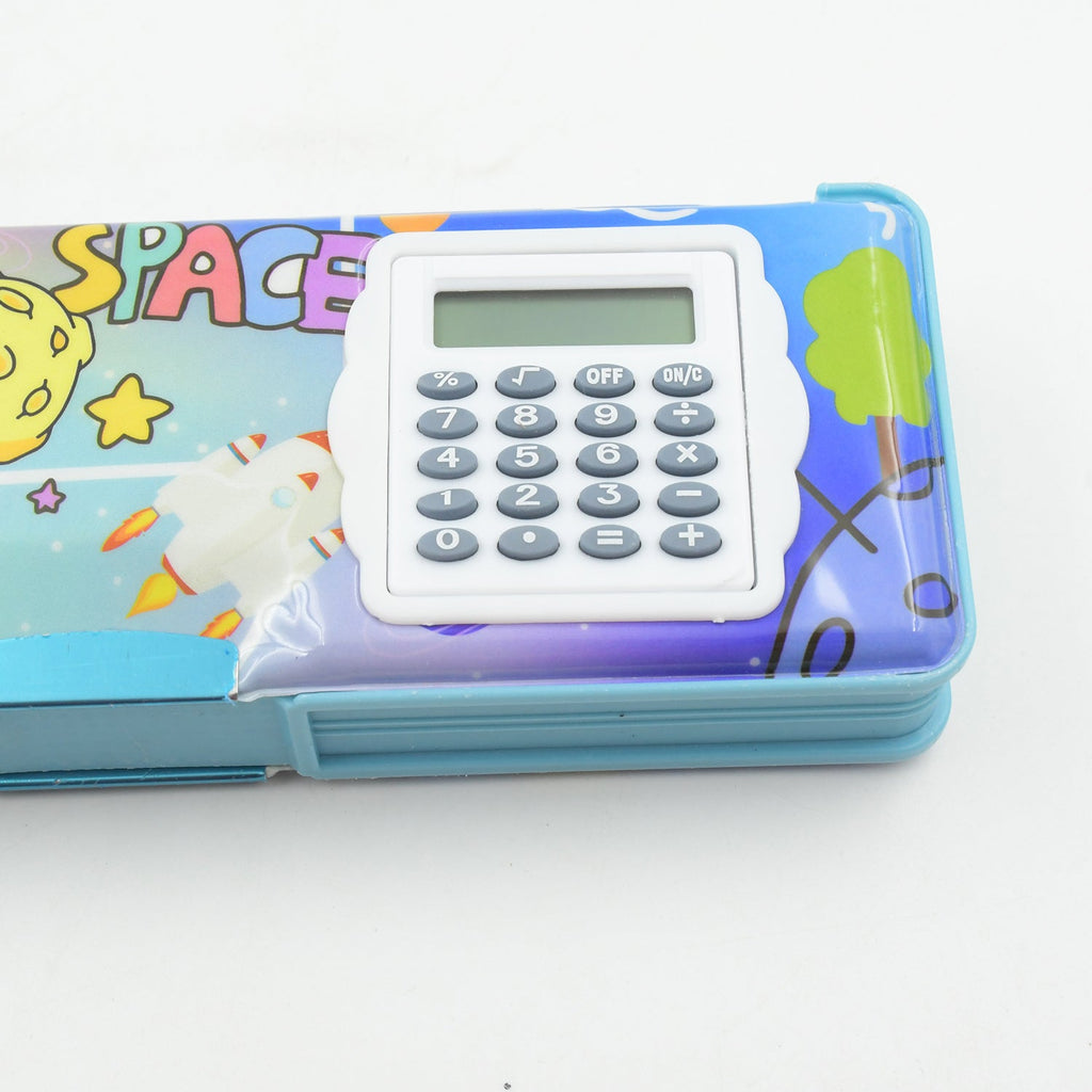 Magnetic pencil box with a built-in calculator and space for geometry tools.