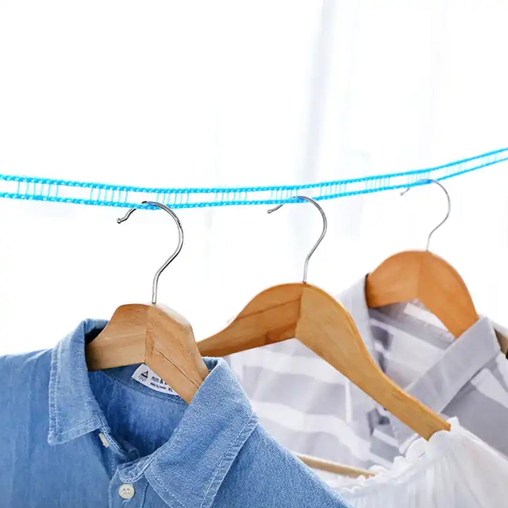 Close-up of the durable nylon clothesline rope showing anti-slip slots.