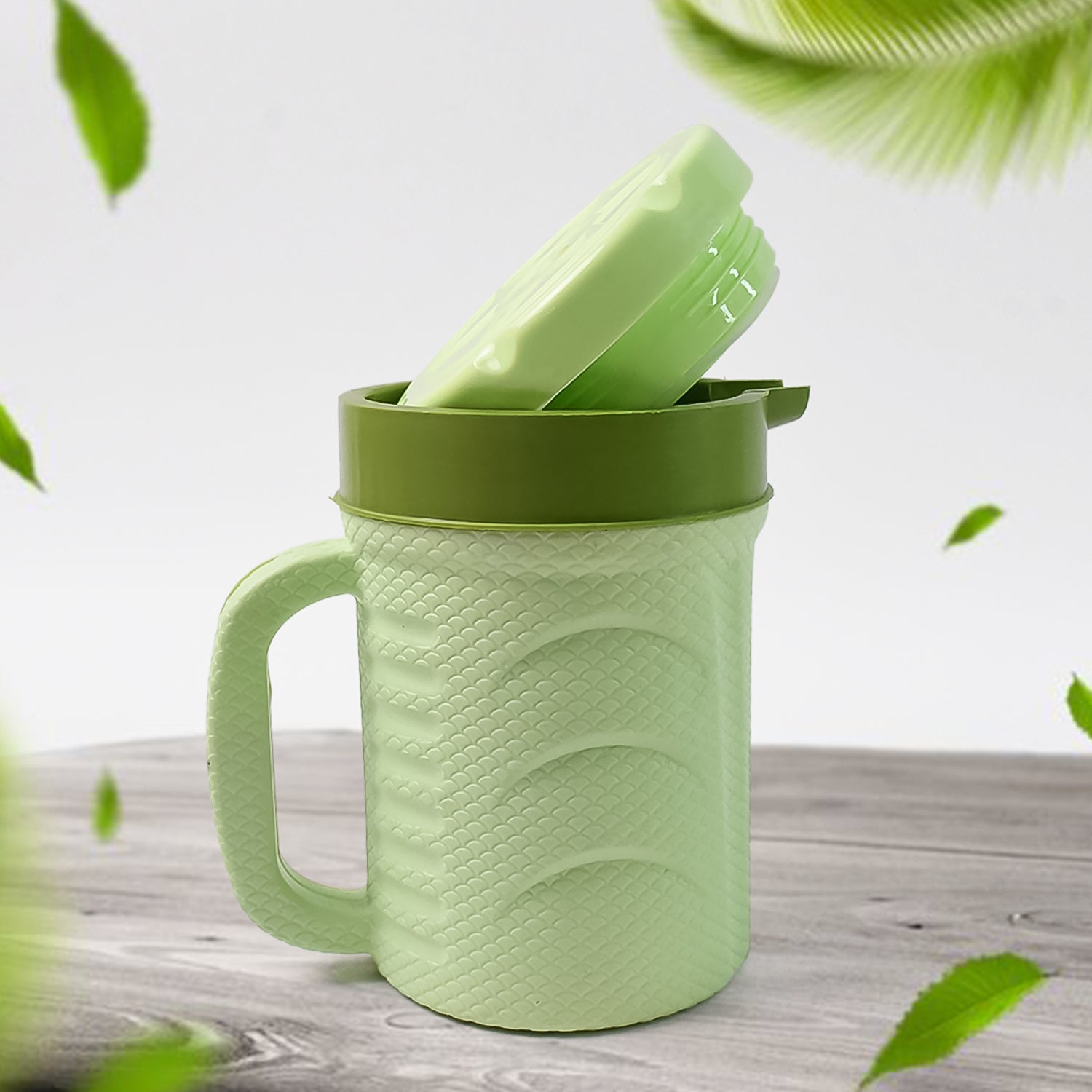 Stainless steel interior of insulated thermos flask for enhanced temperature retention