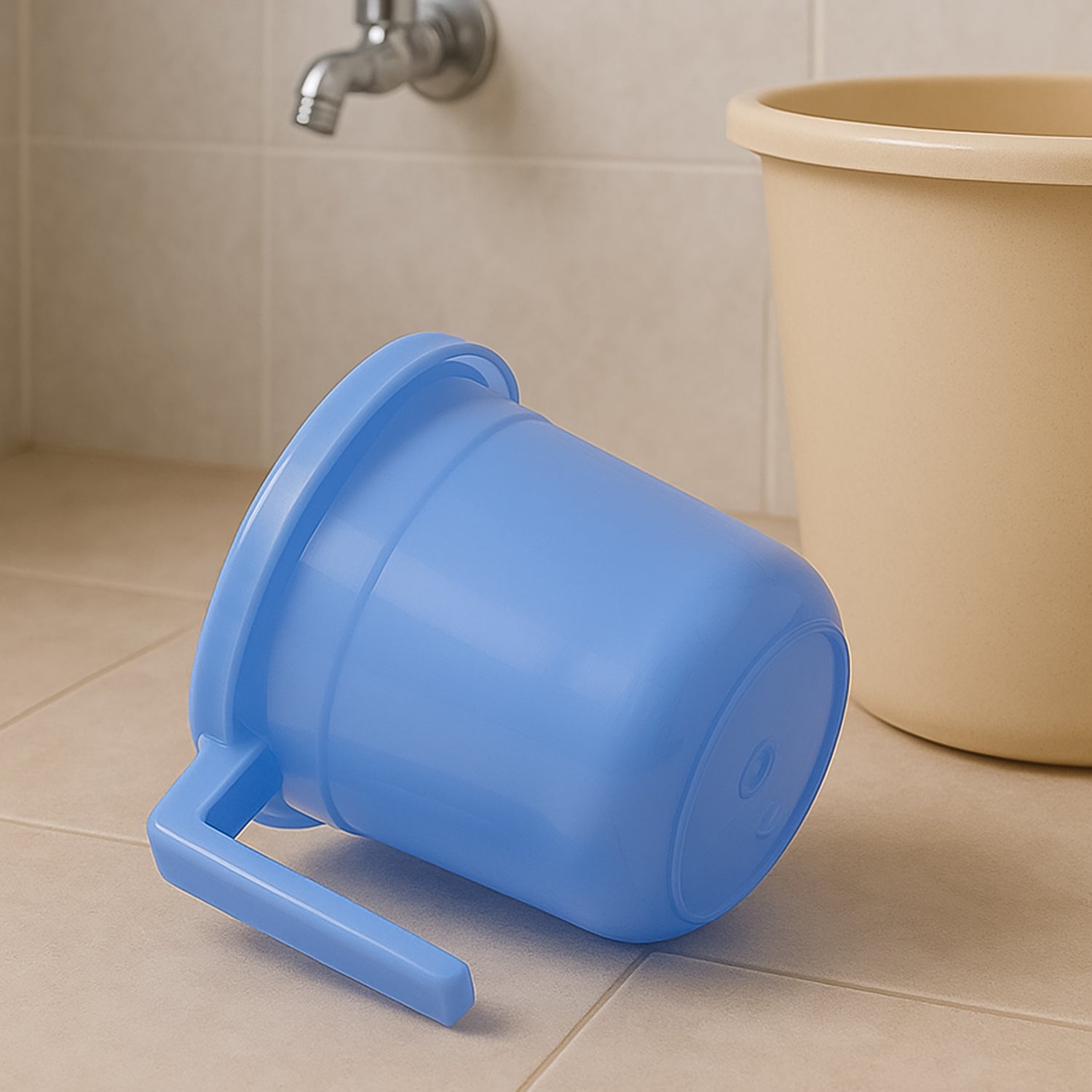 Ergonomic handle on unbreakable plastic bath mug for secure grip