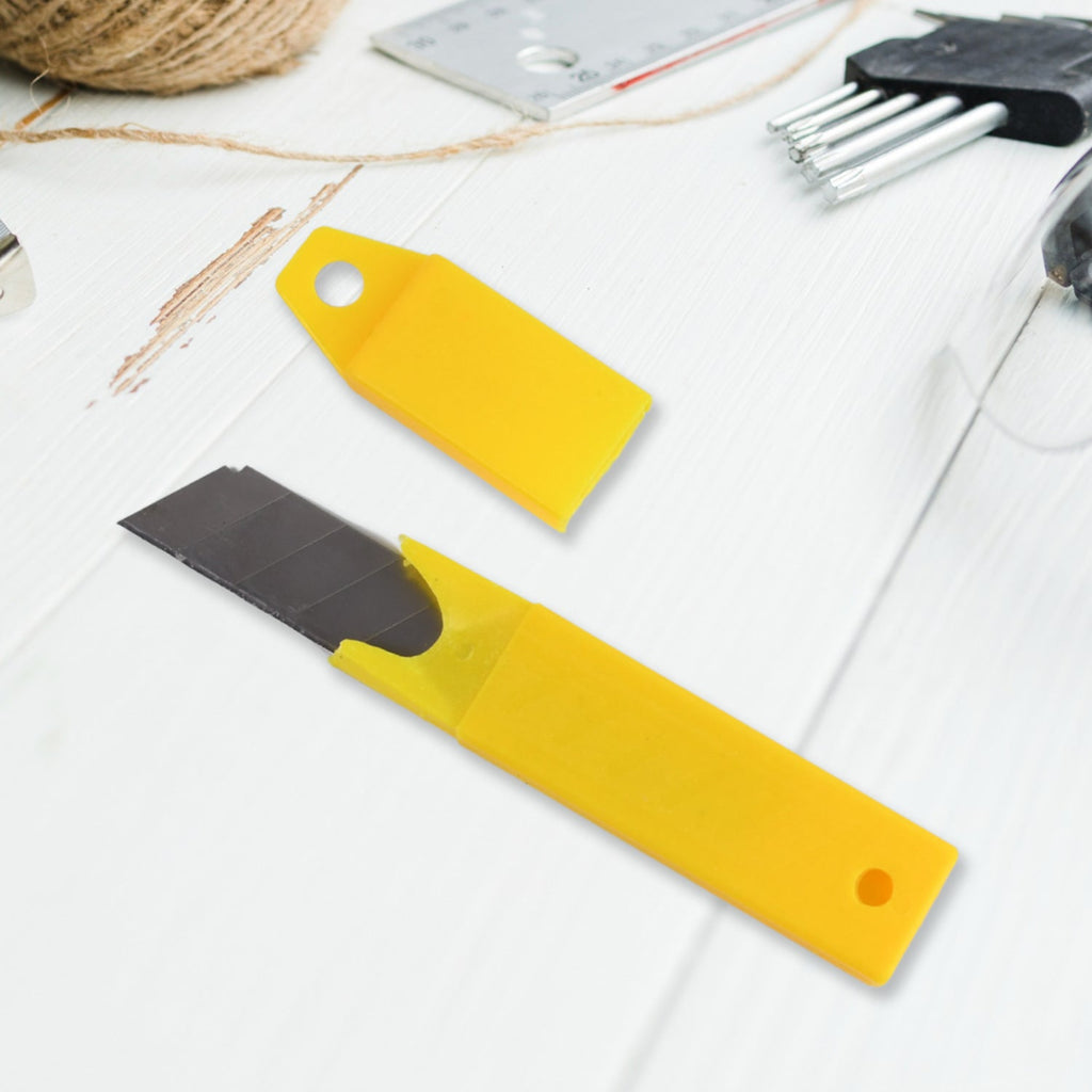 Compact cutter knife and screwdriver multi-tool with ergonomic grip
