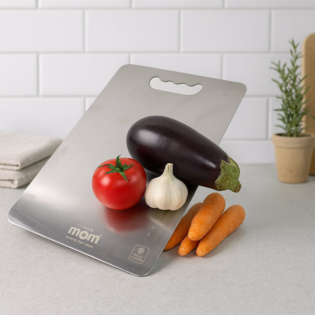 Medium size 228x330 mm stainless steel chopping board for daily food preparation