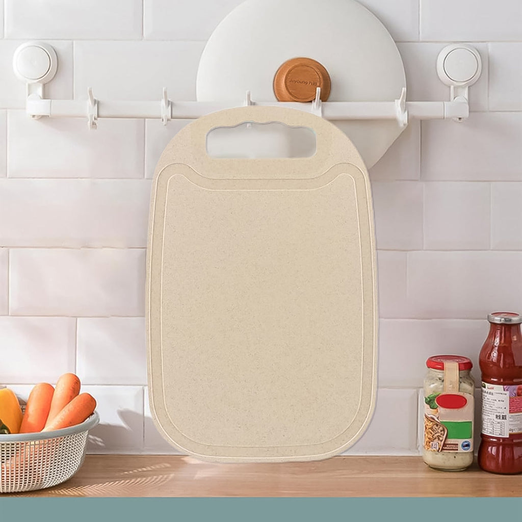 Anti-skid plastic chopping board ideal for vegetable and meat cutting
