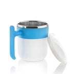 Close-up of the spill-proof lid for the insulated tea mug, showing its silicone seal.