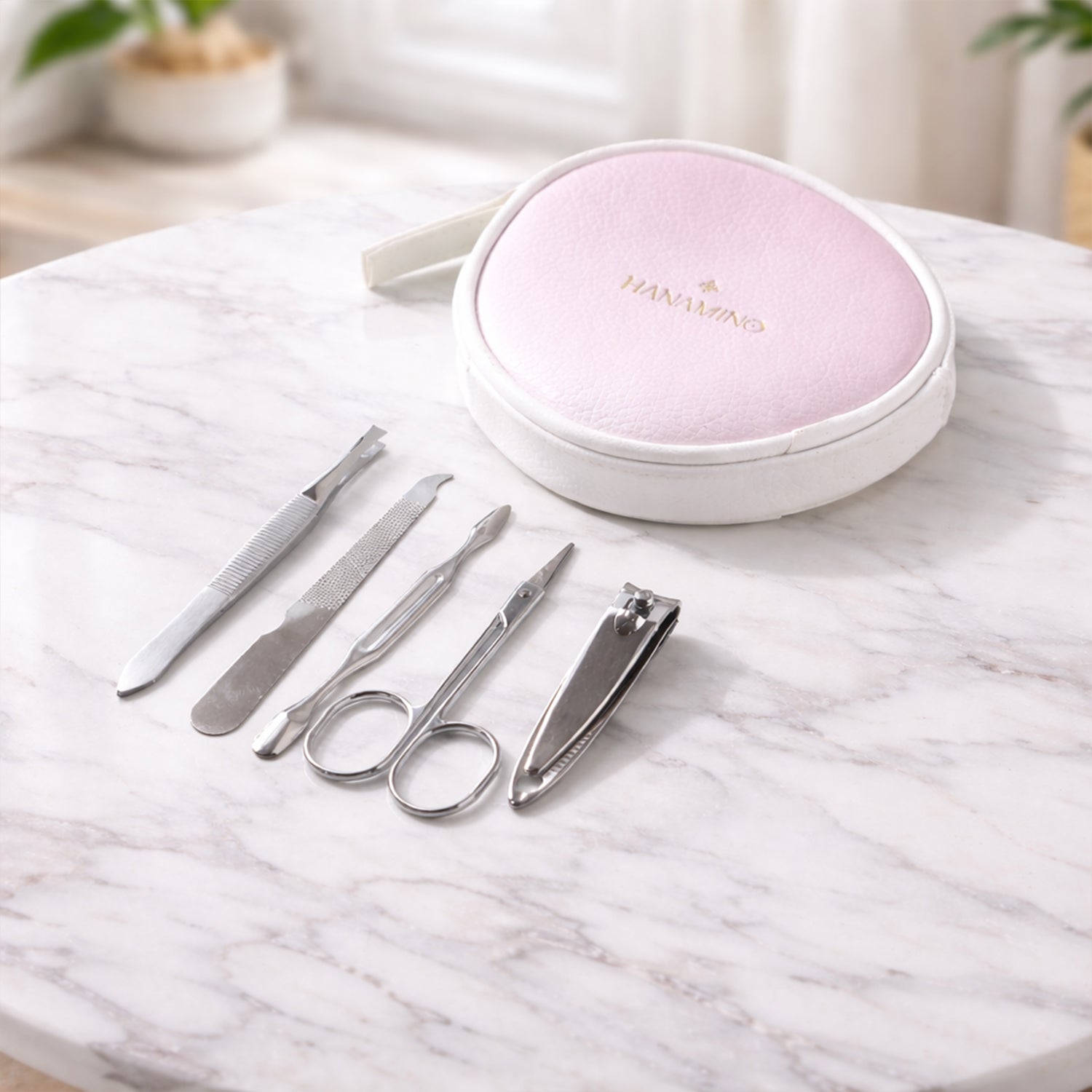 Portable manicure pedicure grooming set for travel