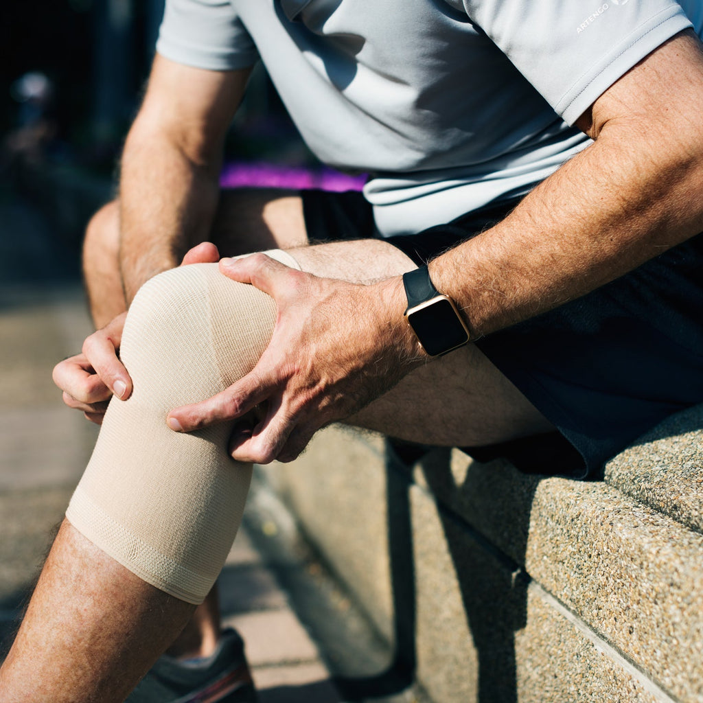 Medium knee support cap for active lifestyles, shown from the front.