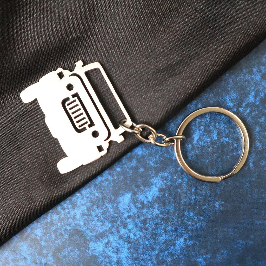 Compact jeep style metal key holder with sturdy chain