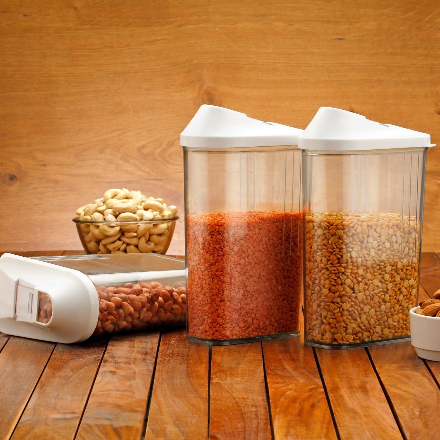 Transparent airtight food storage container for dry food items