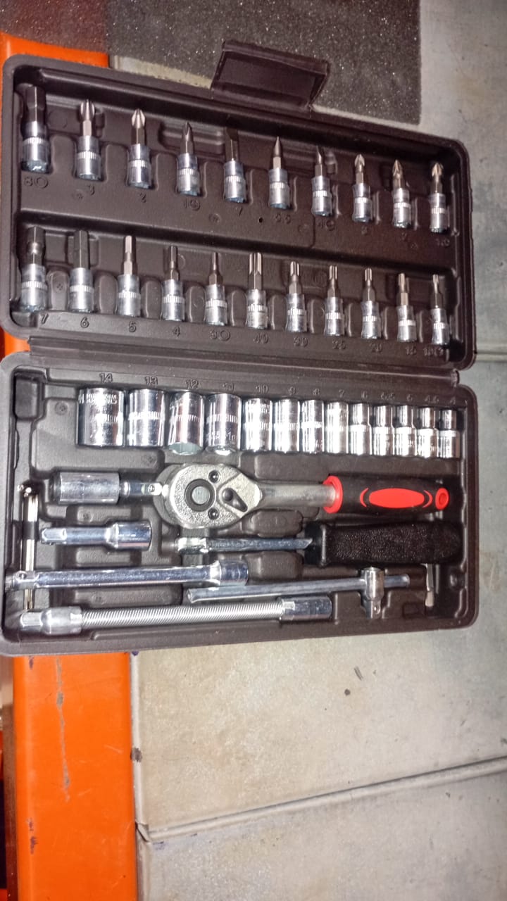Comparison shot highlighting the comprehensive range of tools in the RaceVault socket set.