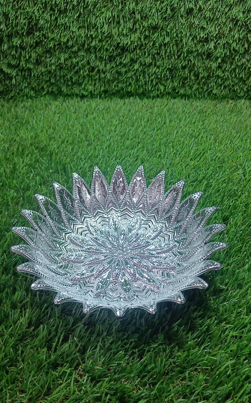 A single silver finish serving tray ready for use or gifting during Diwali or Navratri.