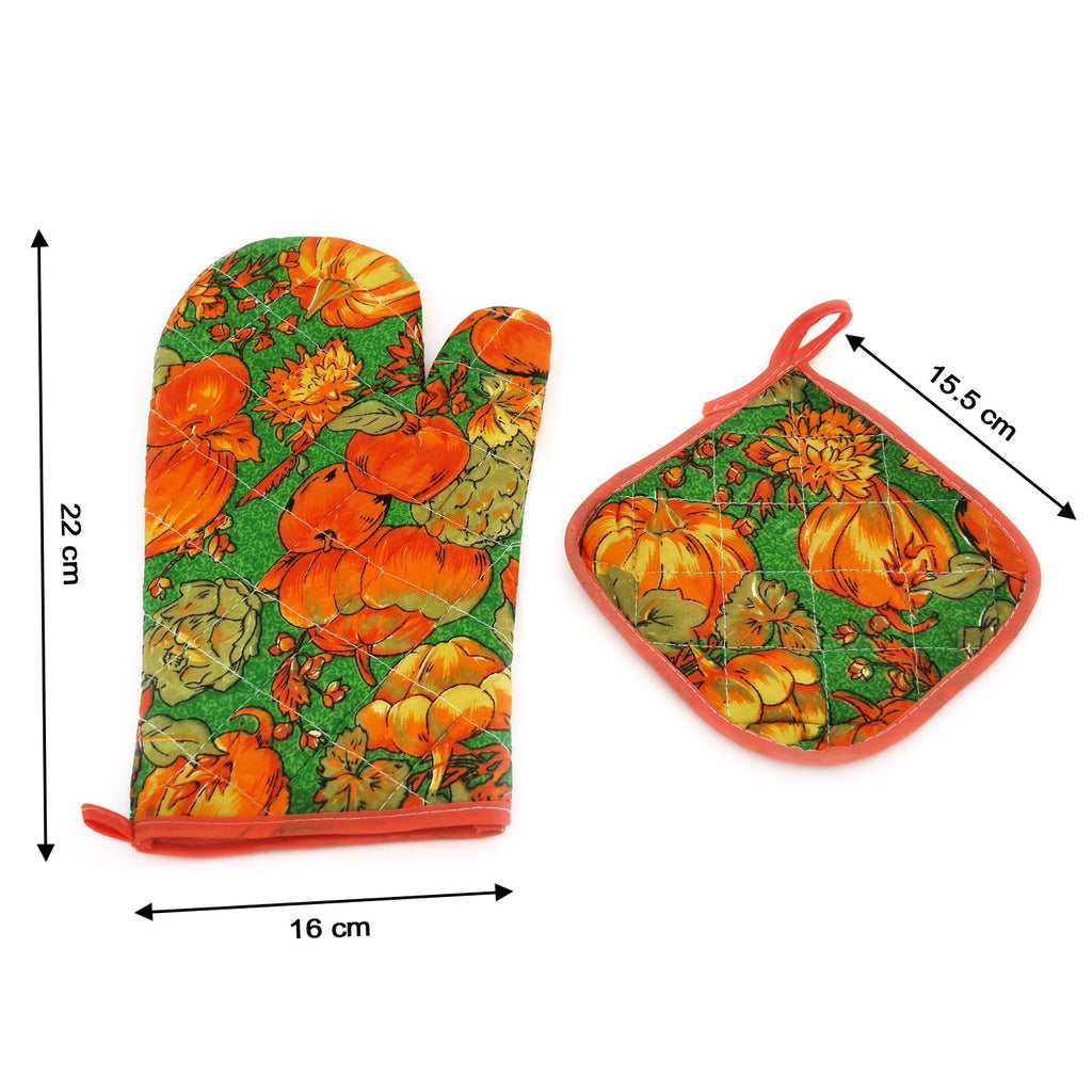 Stylish and durable cotton oven mitt for everyday kitchen use.