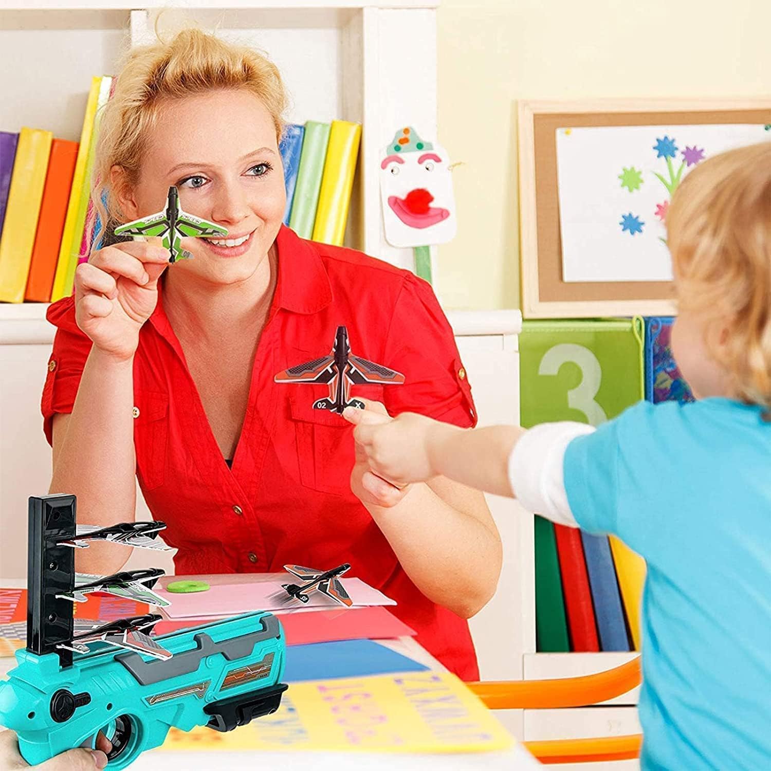 Exciting air battle game with the airplane launcher toy for young children.