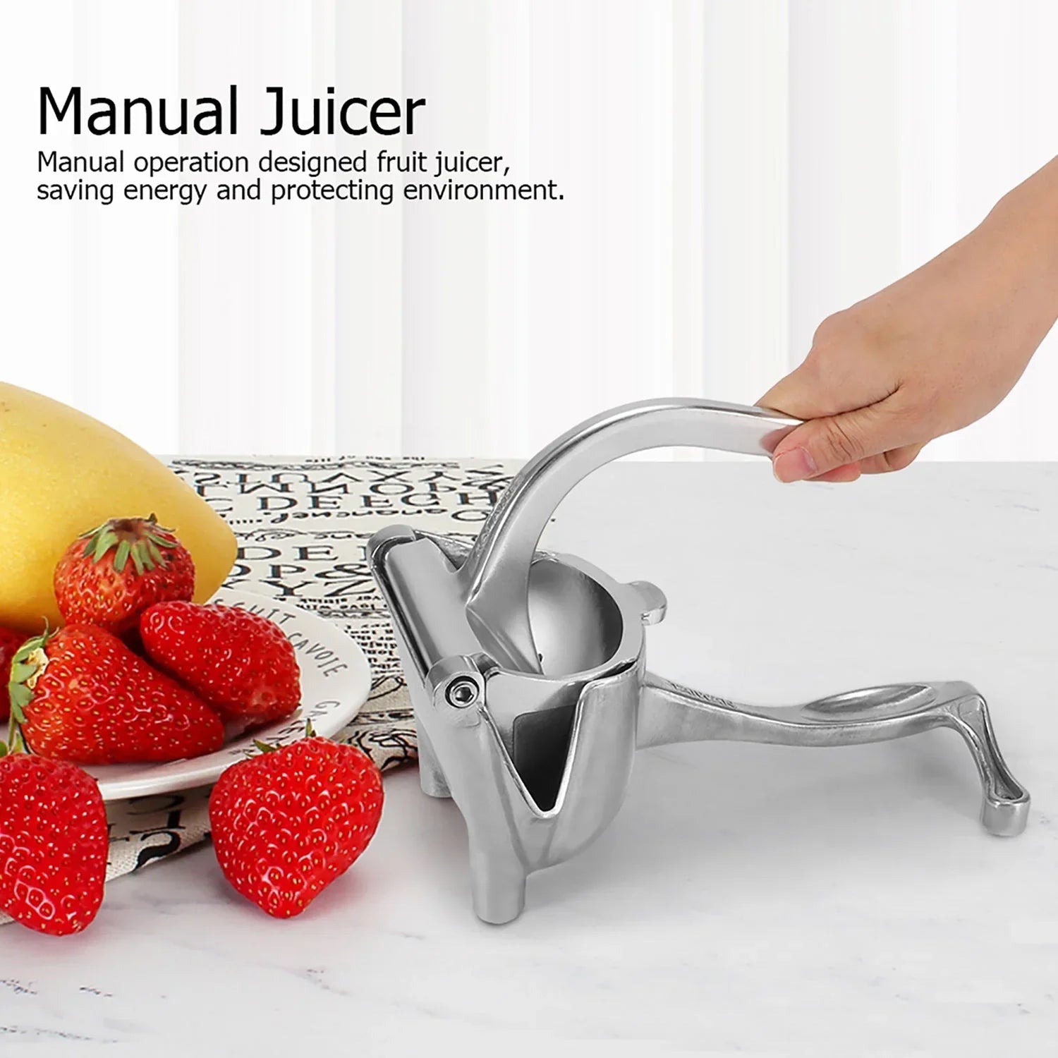 All components of the easy-to-clean aluminium manual fruit juicer.