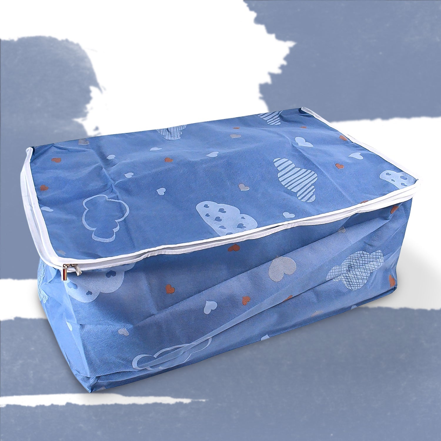 Durable zipper on multipurpose cloth storage bag for closet organization