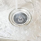 Mesh design of the stainless steel strainer basket for effective filtering.