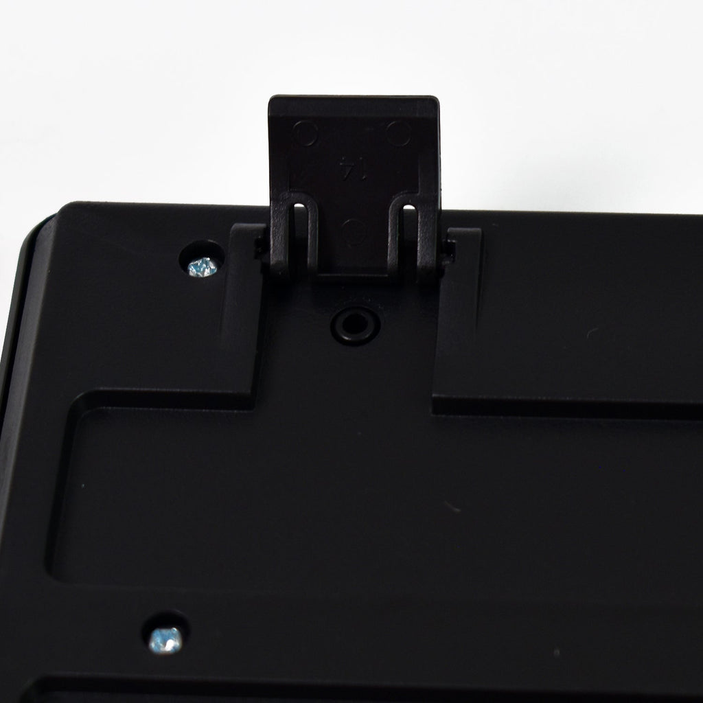 Close-up of the durable USB connectors for the Wiregenix wired keyboard and mouse combo.