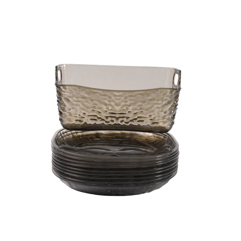 Reusable dish set made of durable plastic for versatile dining