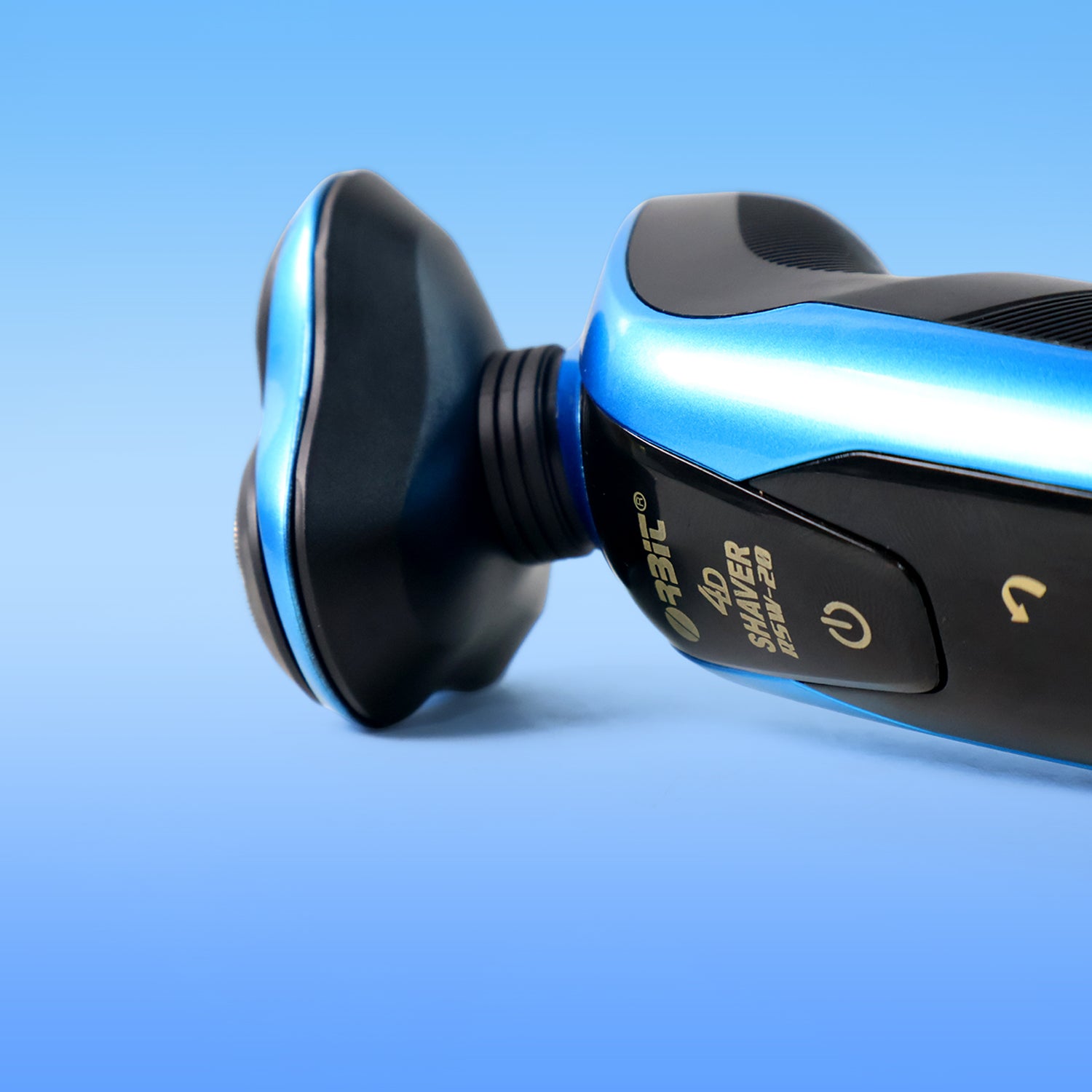 Compact 4D shaver ideal for travel and daily grooming