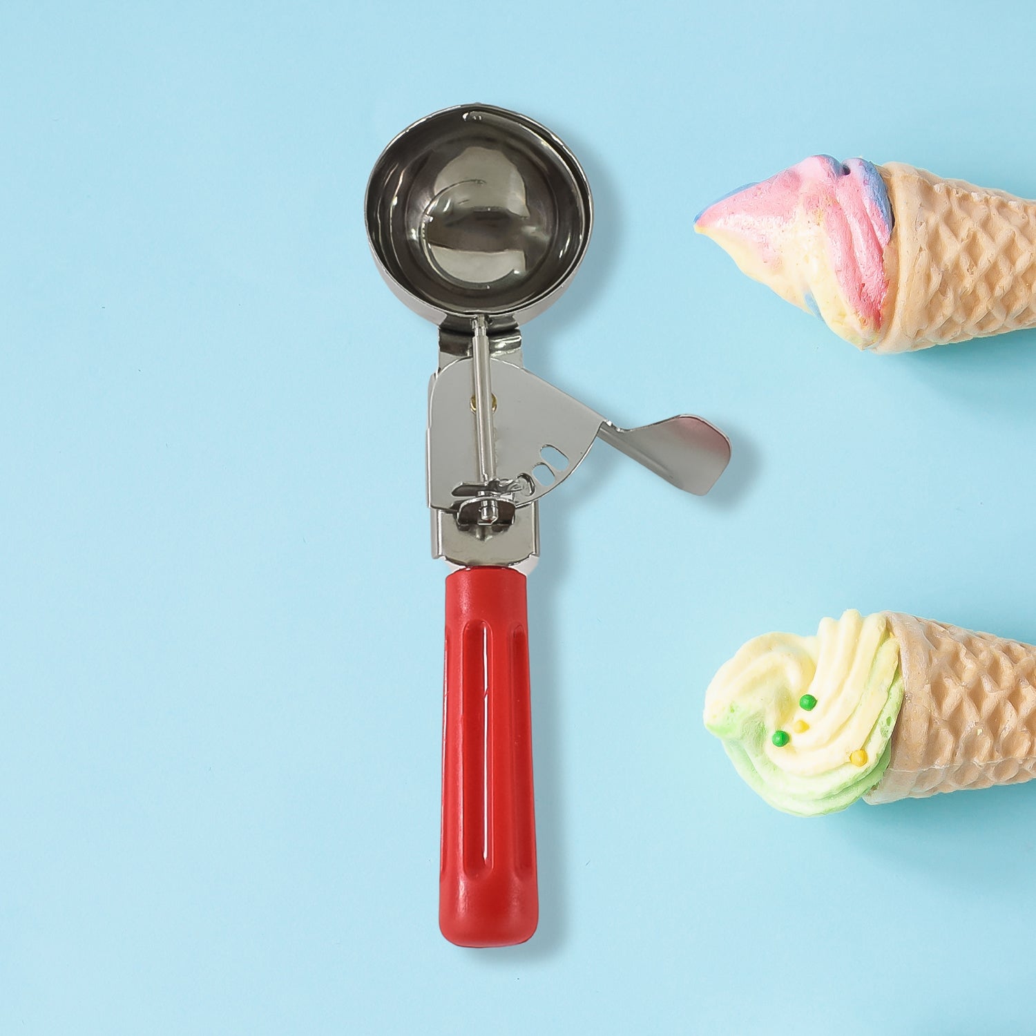 Side view of Apex stainless steel ice cream scoop 70 ML