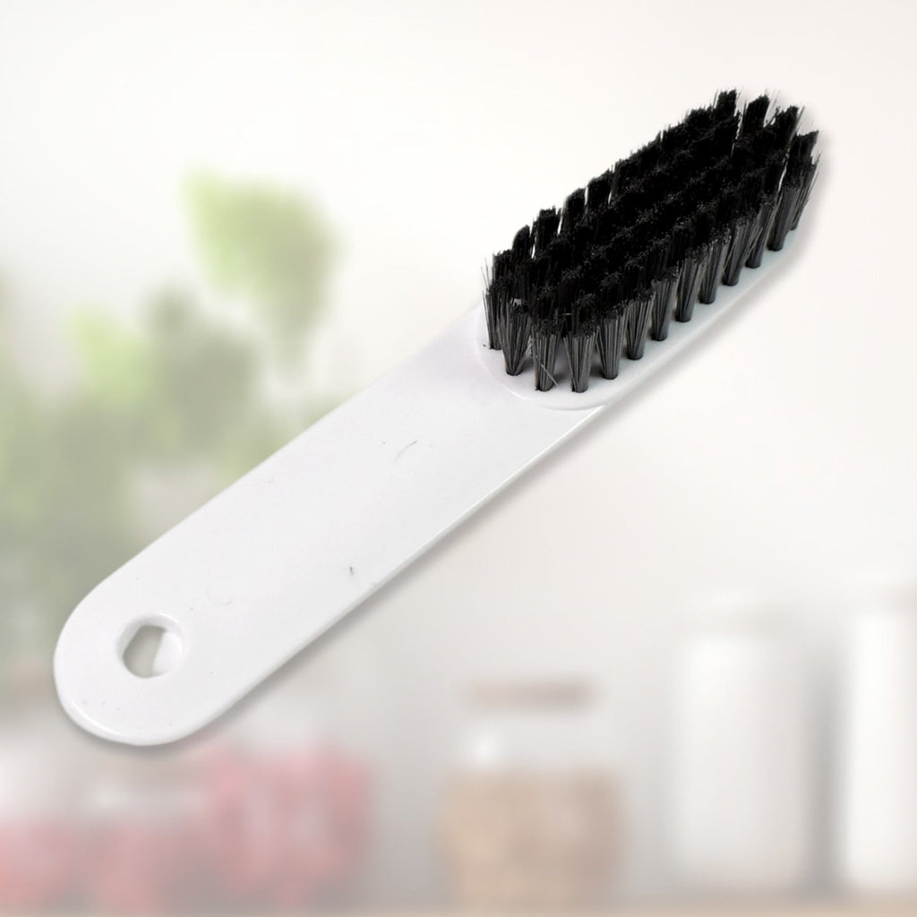 The complete set of 6 multipurpose cleaning tools neatly arranged.