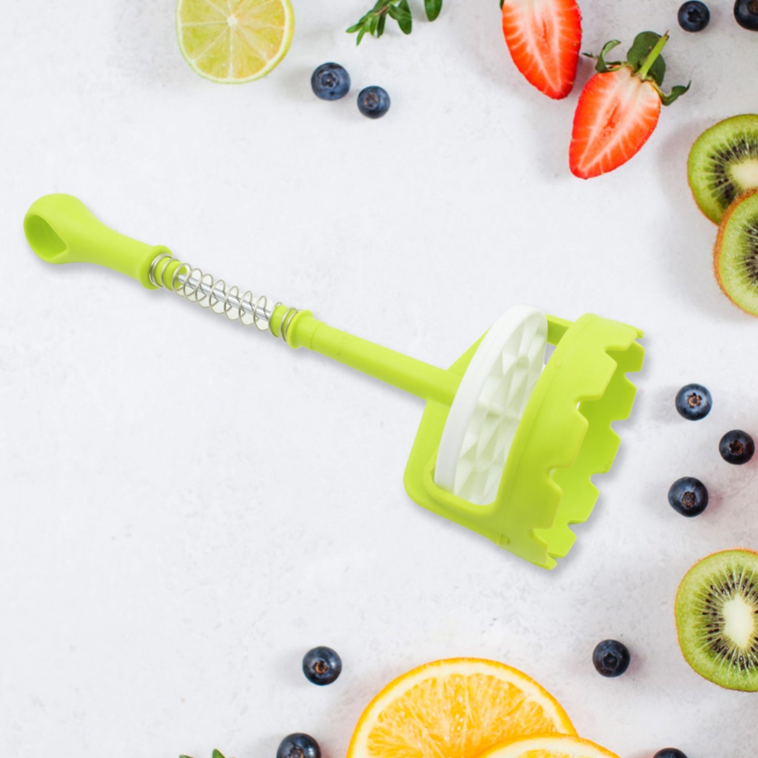 Comfort grip handle of the one-handed masher, designed for easy and efficient use.