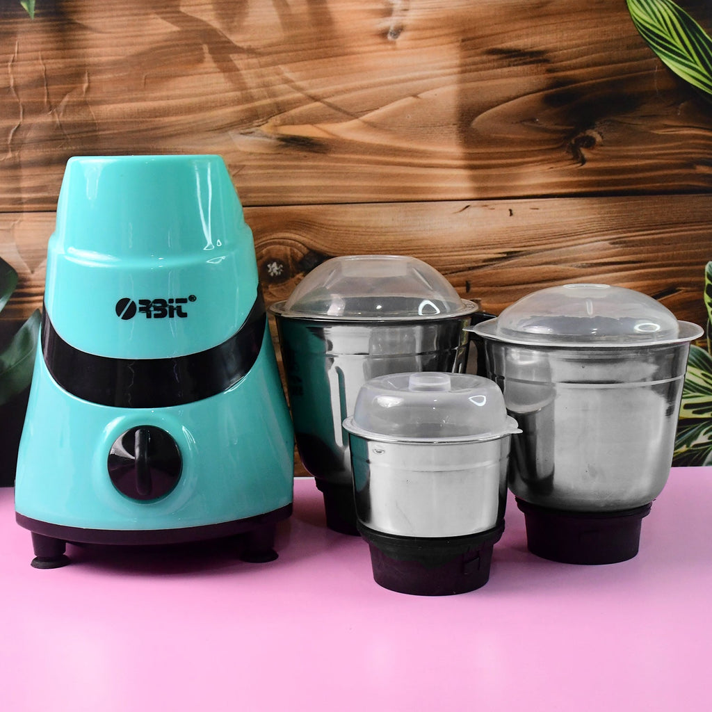 Mixer grinder showing sharp stainless steel blades for effective grinding.