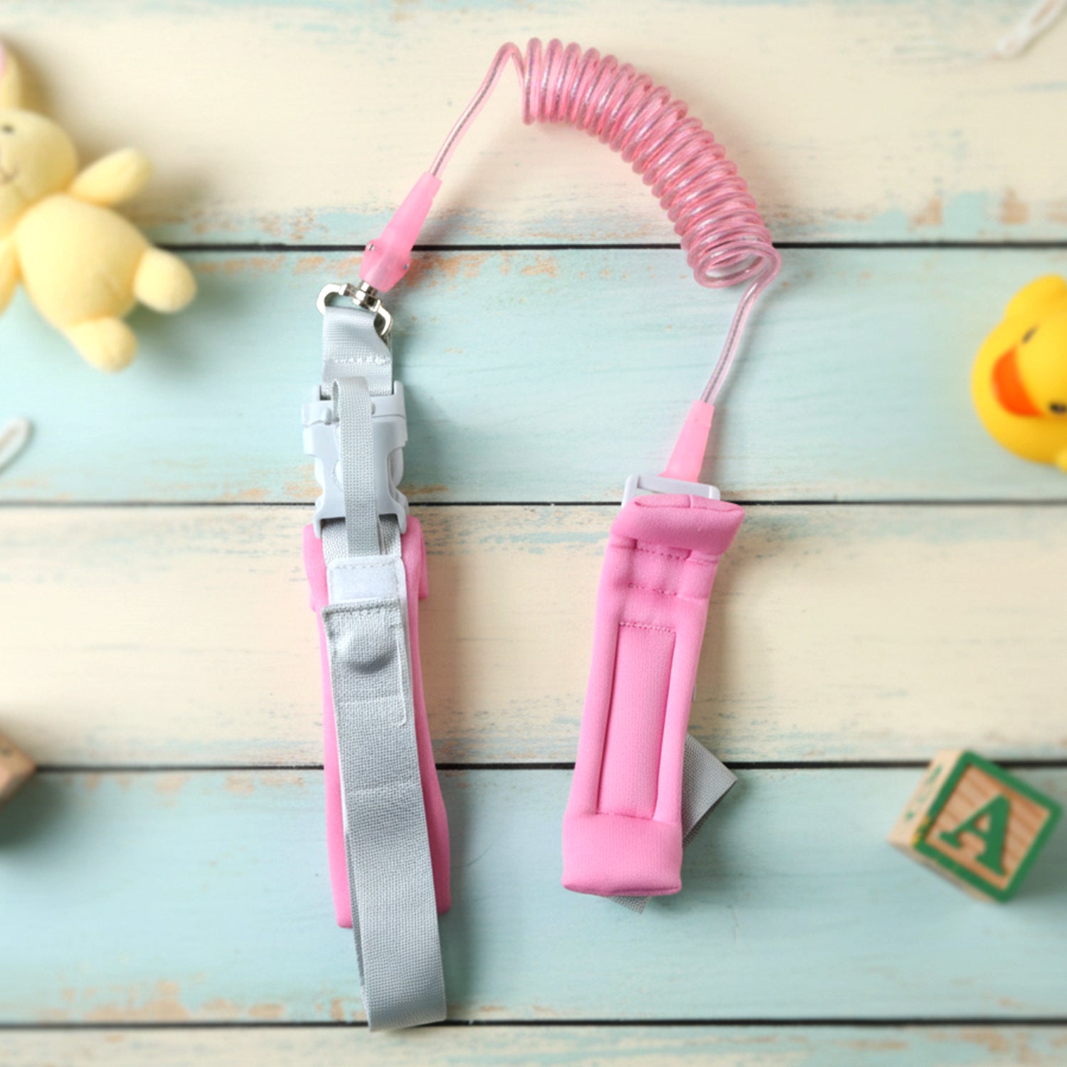 Adjustable wrist safety leash for toddlers and kids
