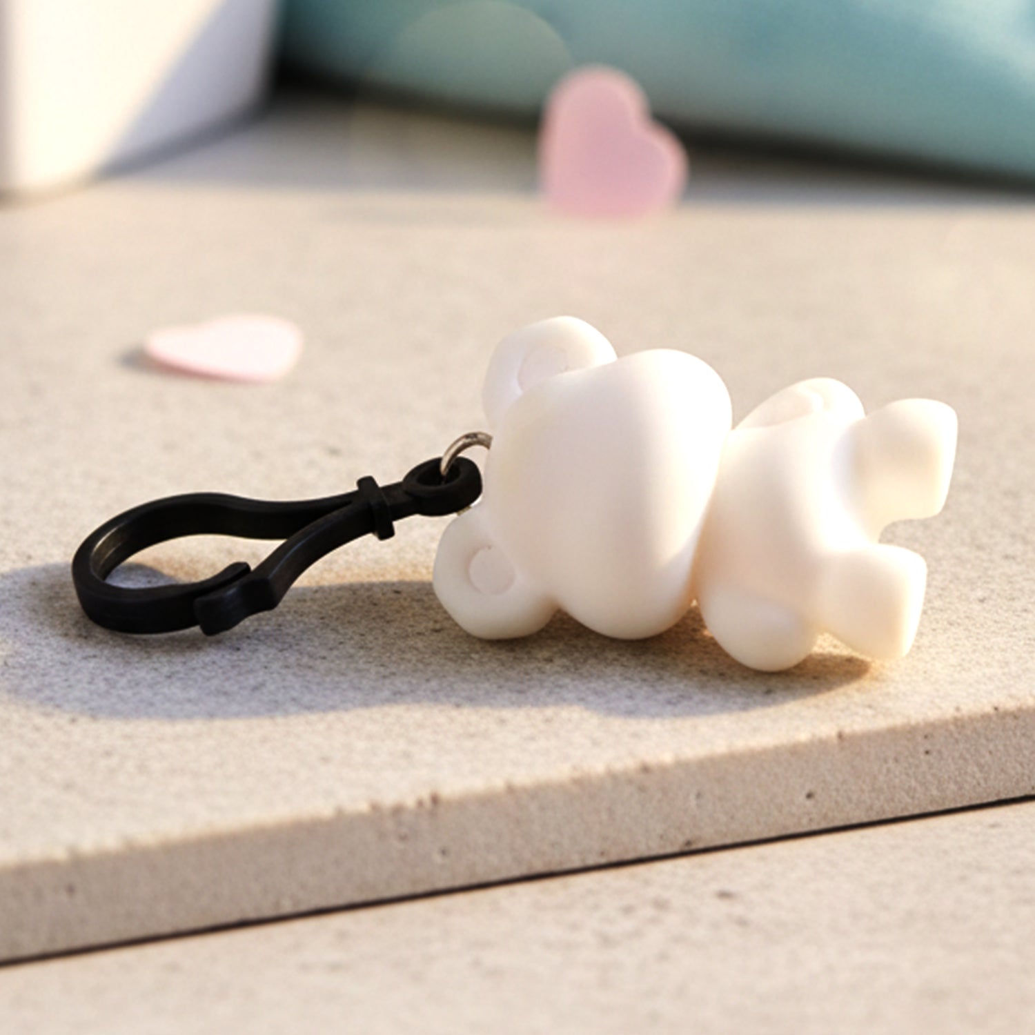 Bear figure keychain with clip hook suitable for key holder
