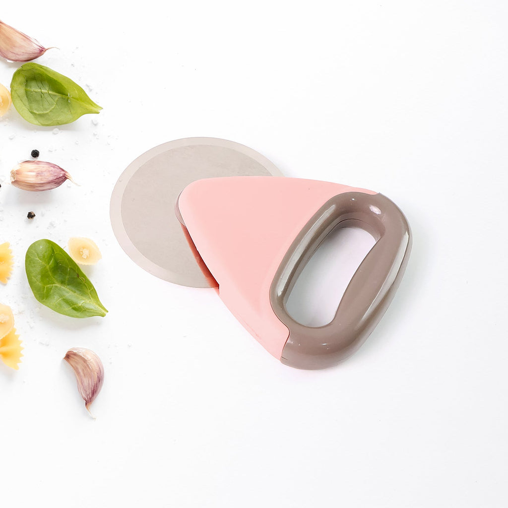 Comfortable ergonomic handle of stainless steel pizza cutter