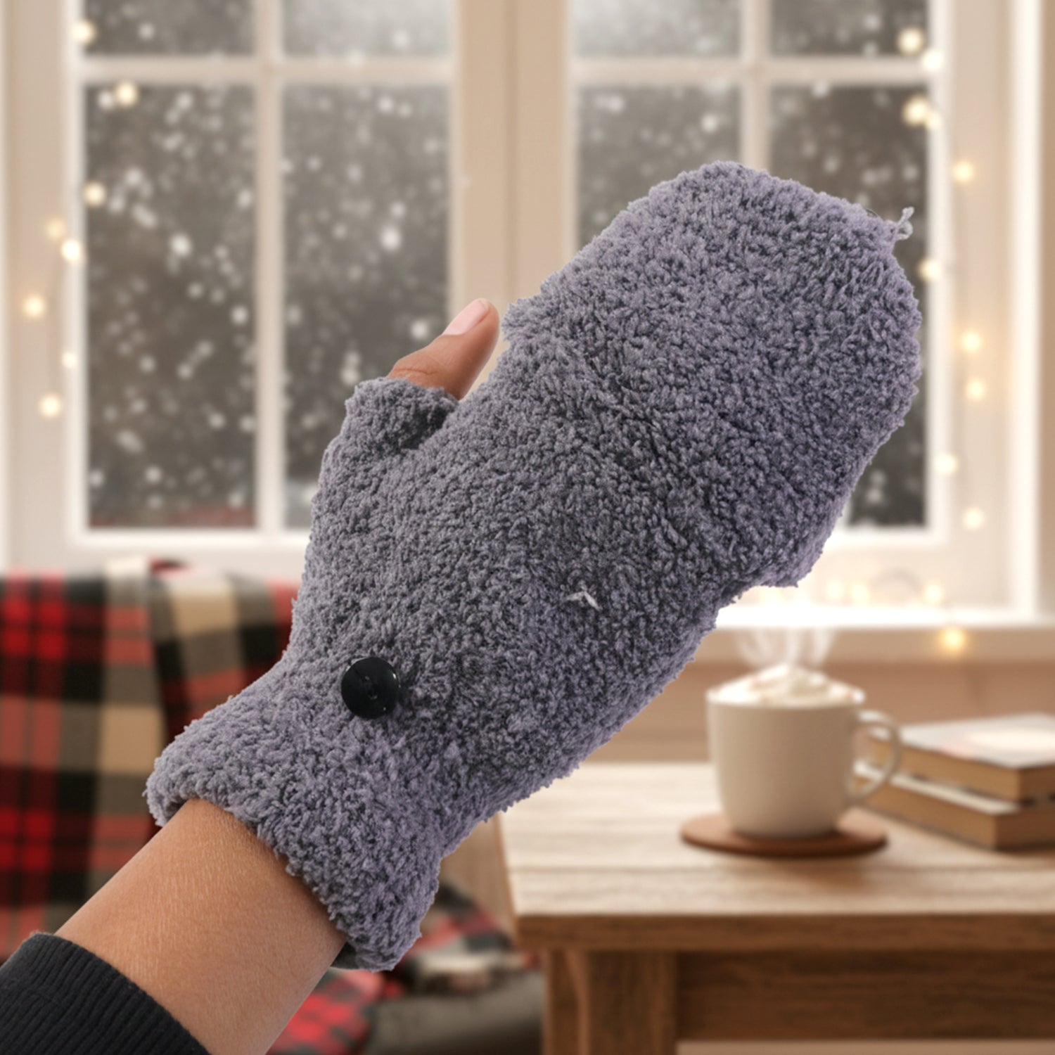 Soft fleece winter gloves ideal for men and women