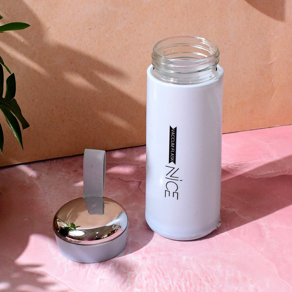 Detailed side angle of leak proof glass water bottle 400ml