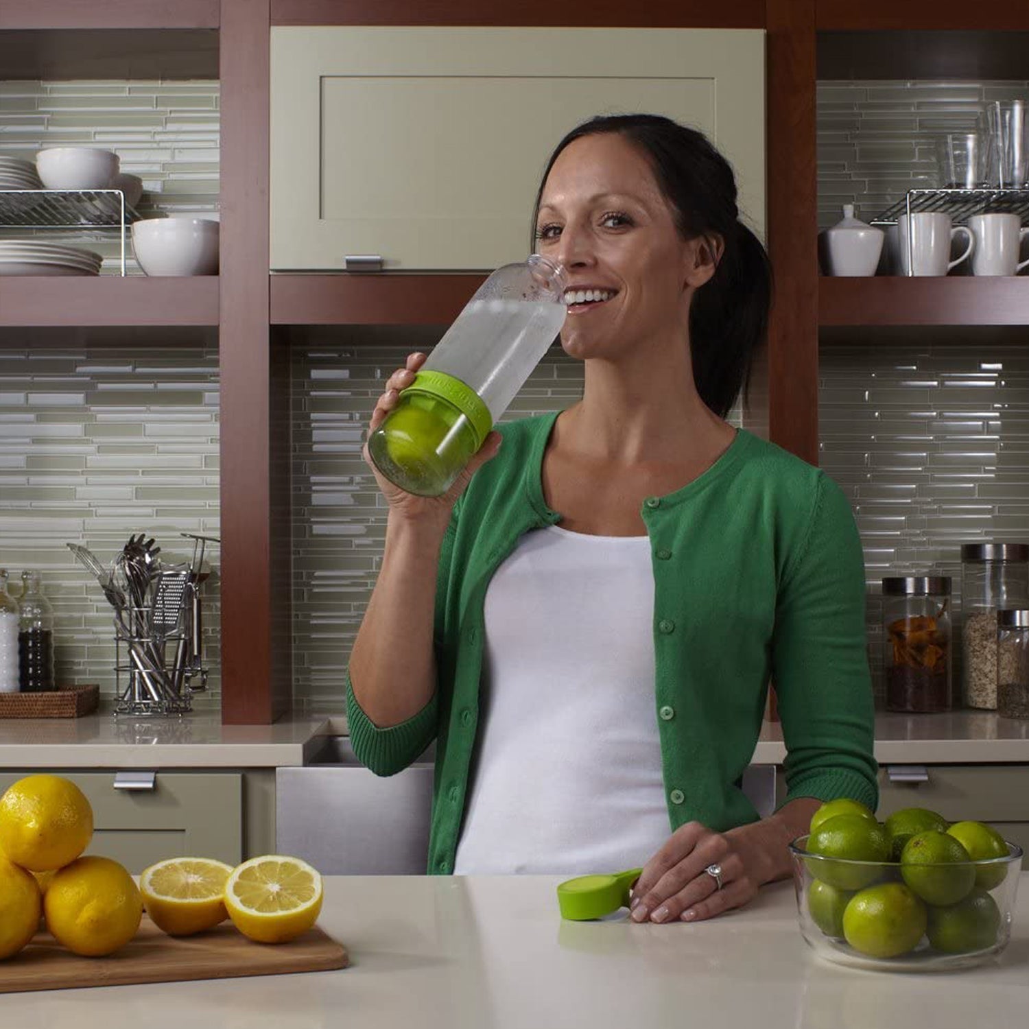 All components of the instant juice infuser bottle separated for easy cleaning and assembly.