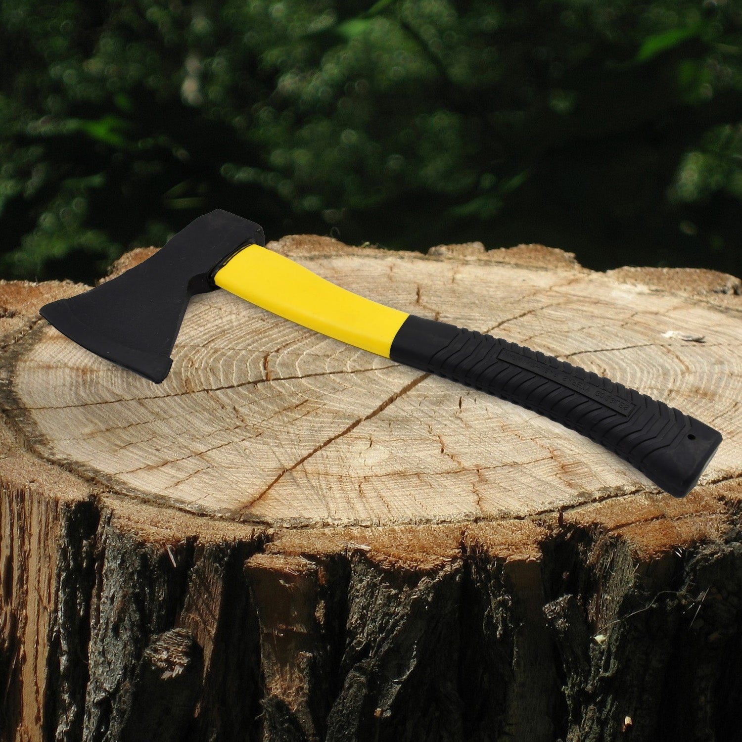 Hatchet axe effectively splitting a log, showcasing its wood cutting power.