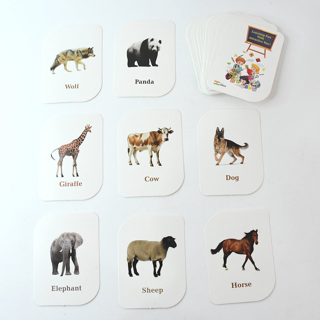 Example of giraffe animal flash card with bright colorful illustration
