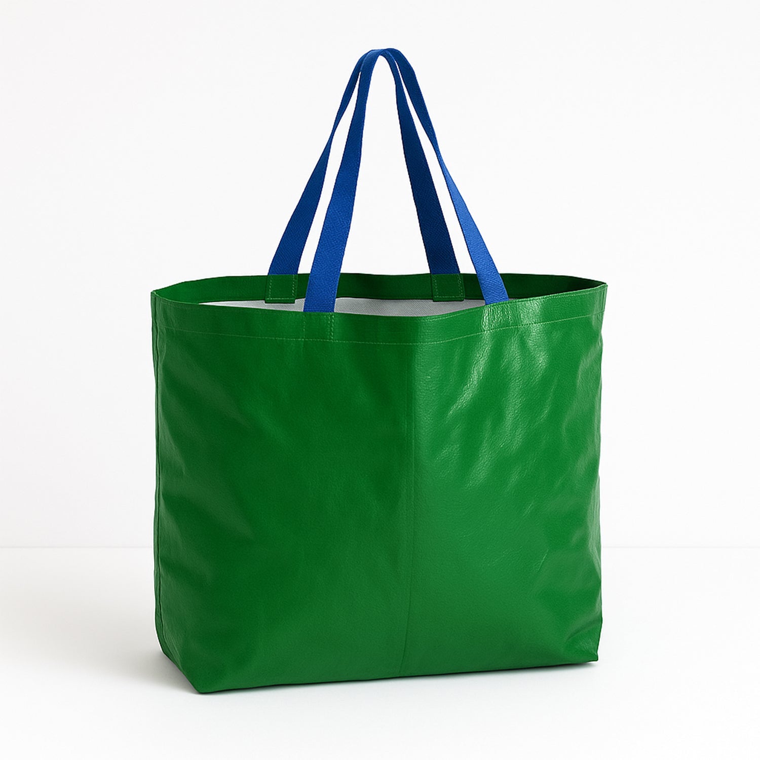 Spacious interior of the large reusable shopping tote bag