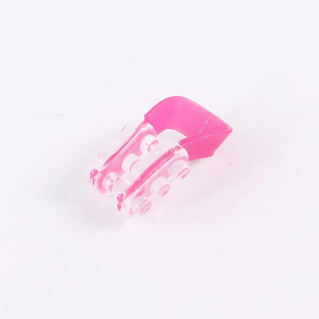 Comfortable nose slimming and lifting clip made with skin-friendly silicone material