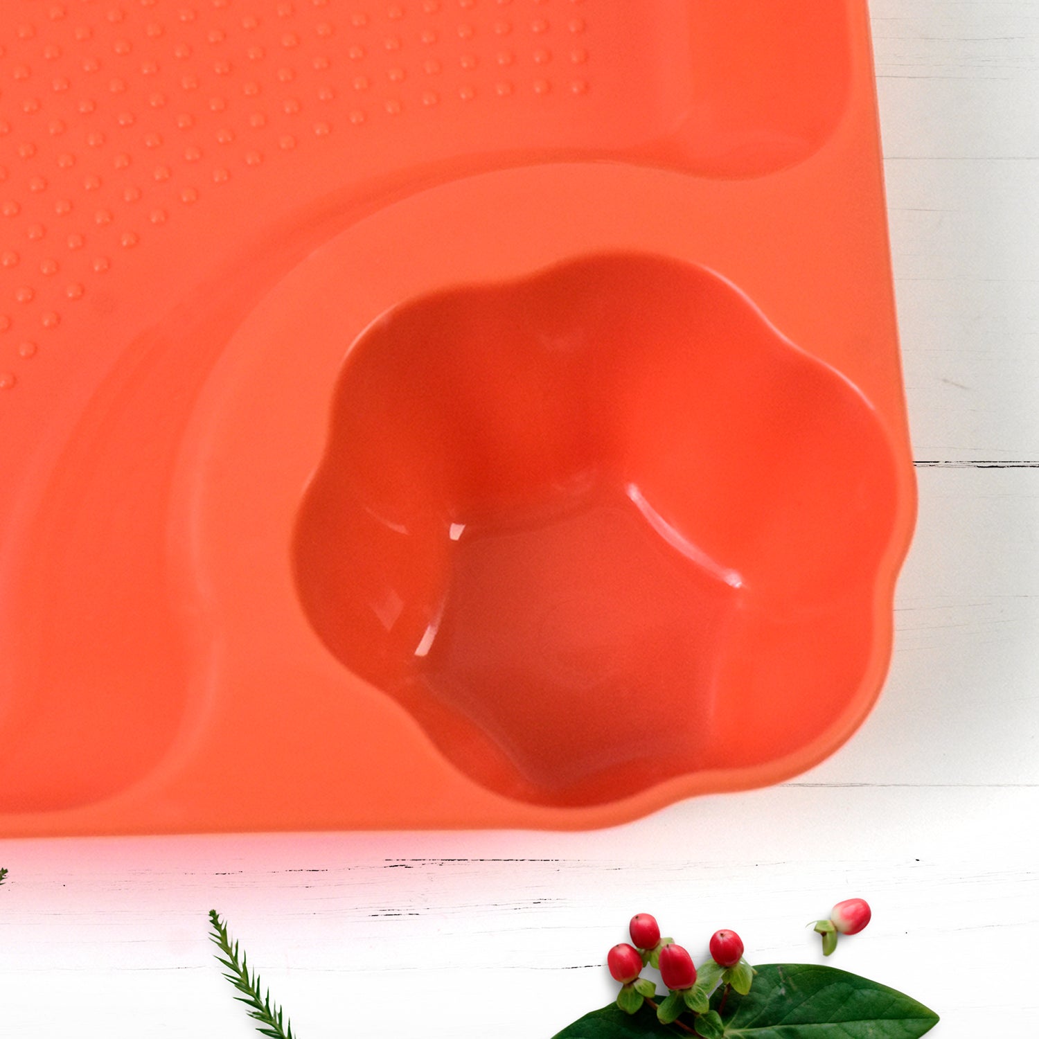Multifunctional divided snack plate with dip container for easy serving