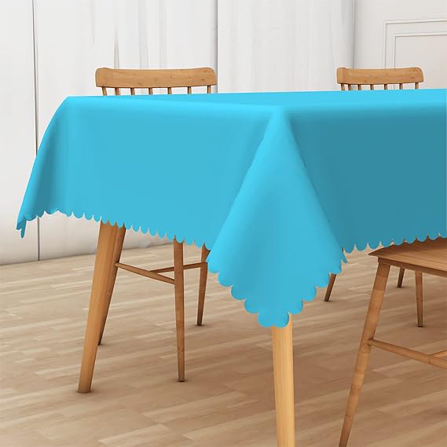 Heat-insulating washable table cloth ideal for dining occasions
