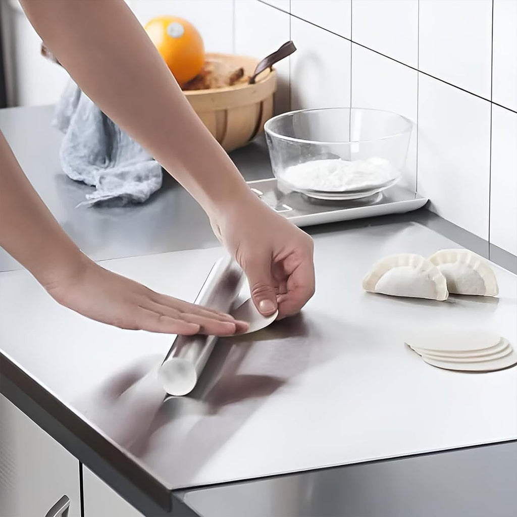 Hygienic bacteria-resistant stainless steel chopping board for kitchen use