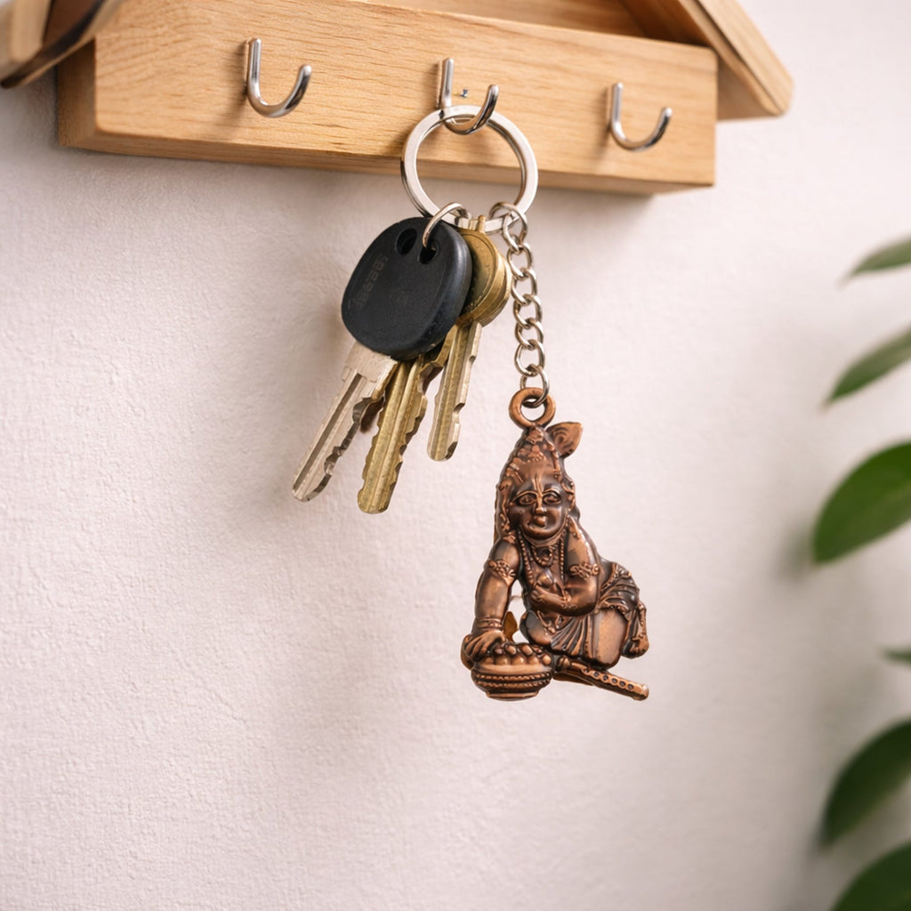 Back view of the Bal Krishna Makhan Chor antique gold keychain