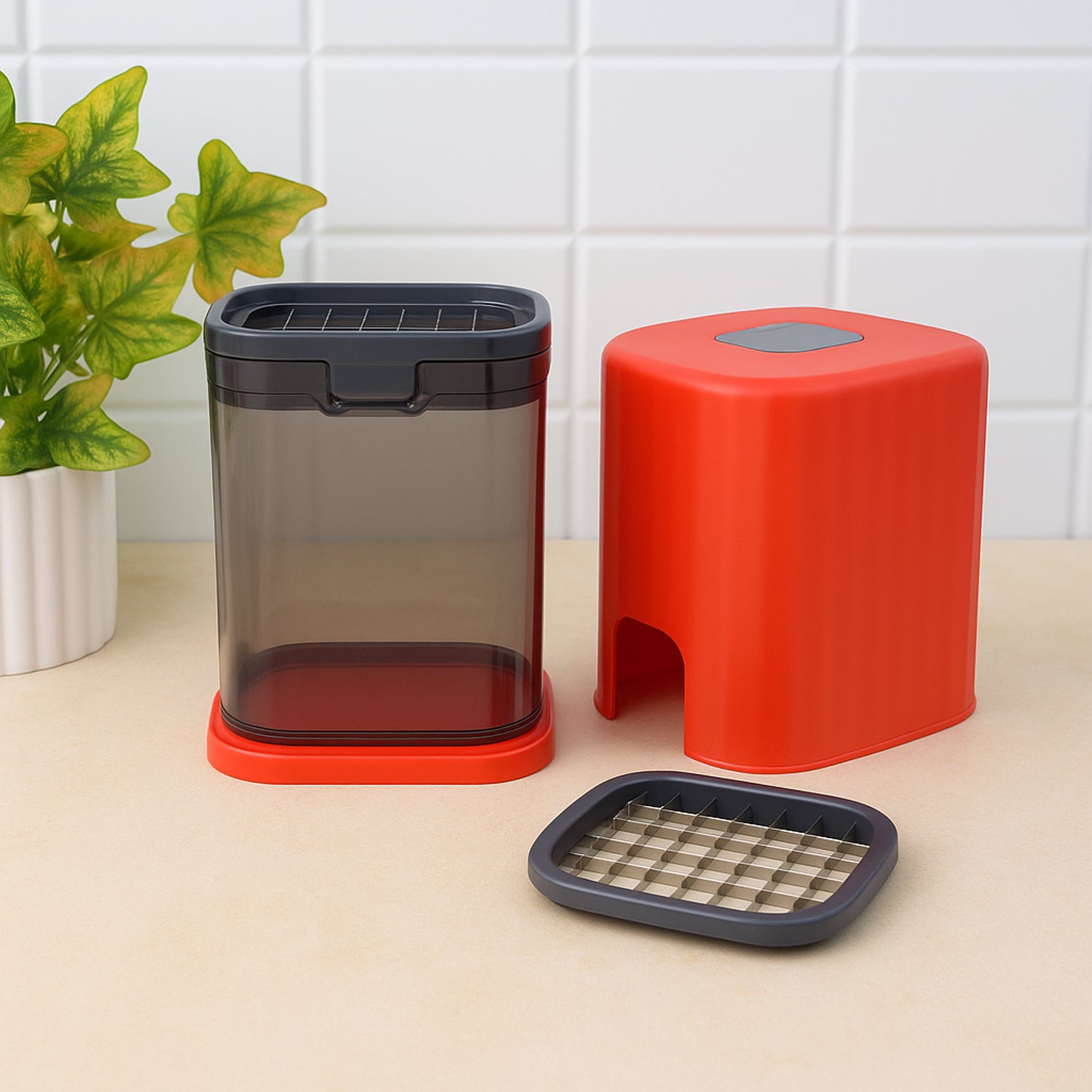 Manual kitchen chopper and dicer for vegetables and fruits