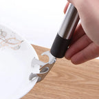 Close-up of hot pot gripper's strong grip on kitchen utensil