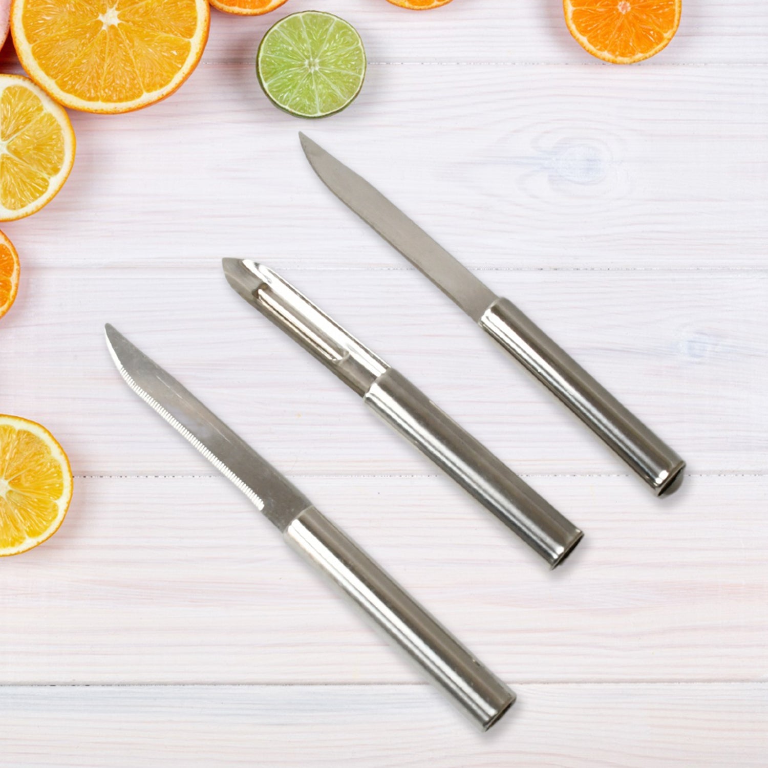 Detailed view of the sharp stainless steel blade of a Cisora kitchen knife